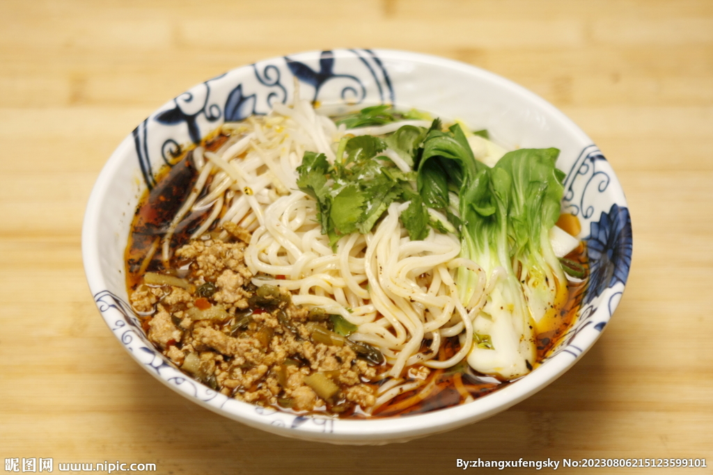 酸菜肉末面