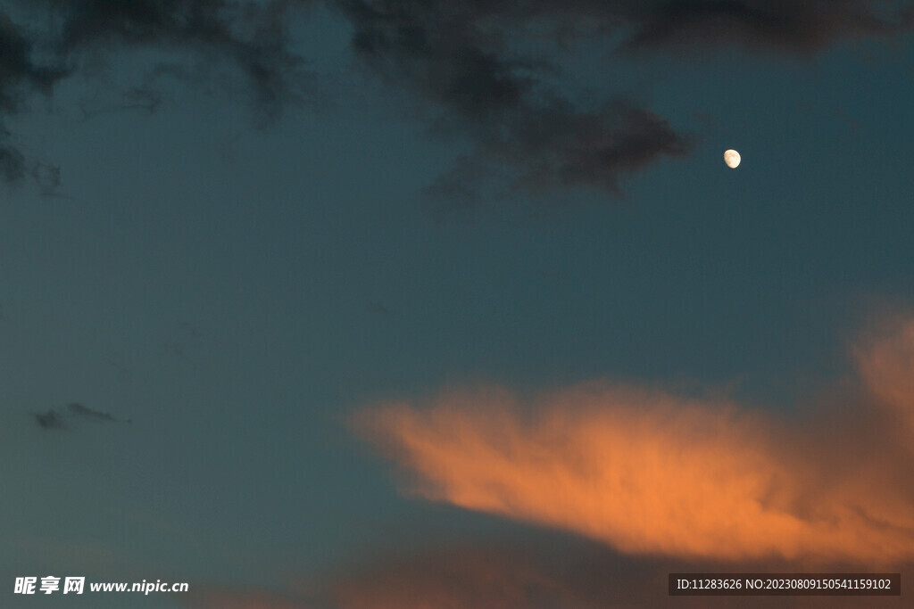 夕阳天空