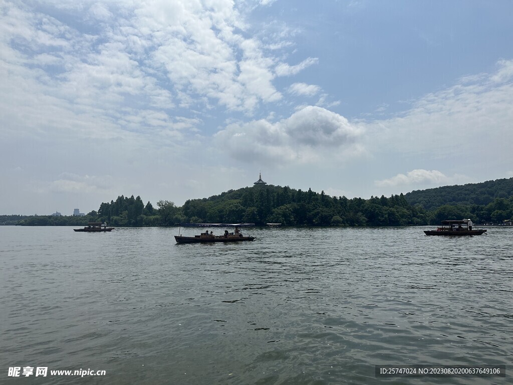西湖游船风景