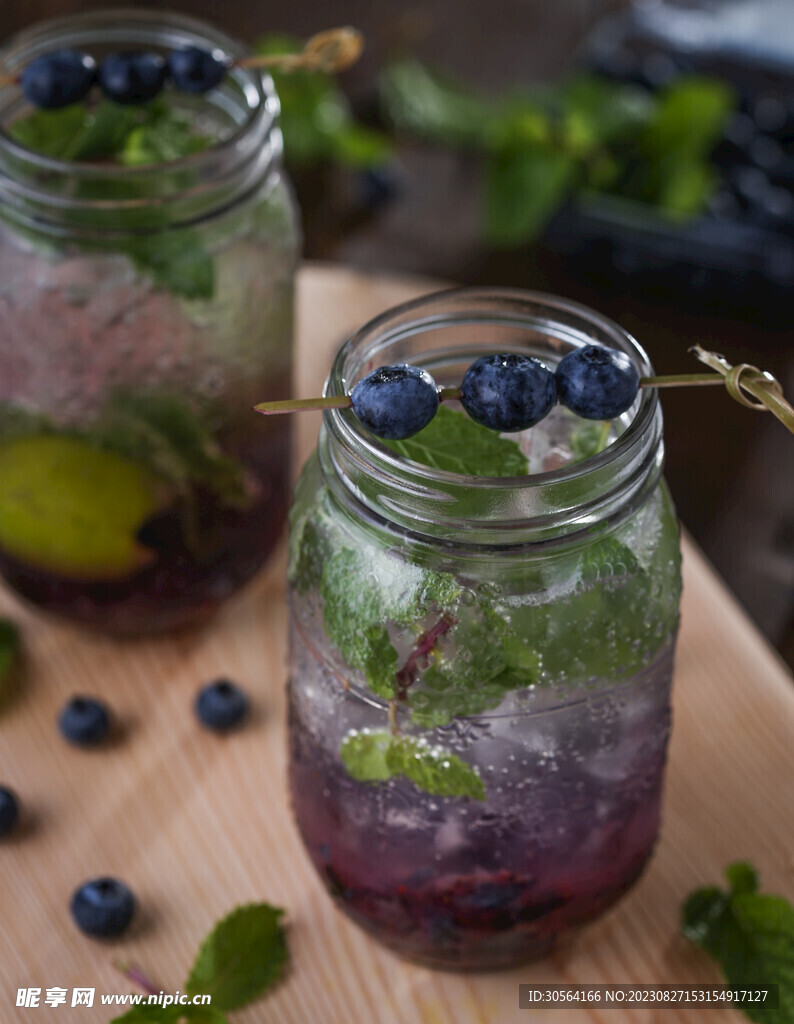 蓝莓薄荷水