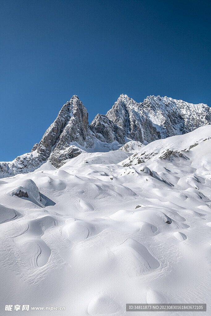 雪山