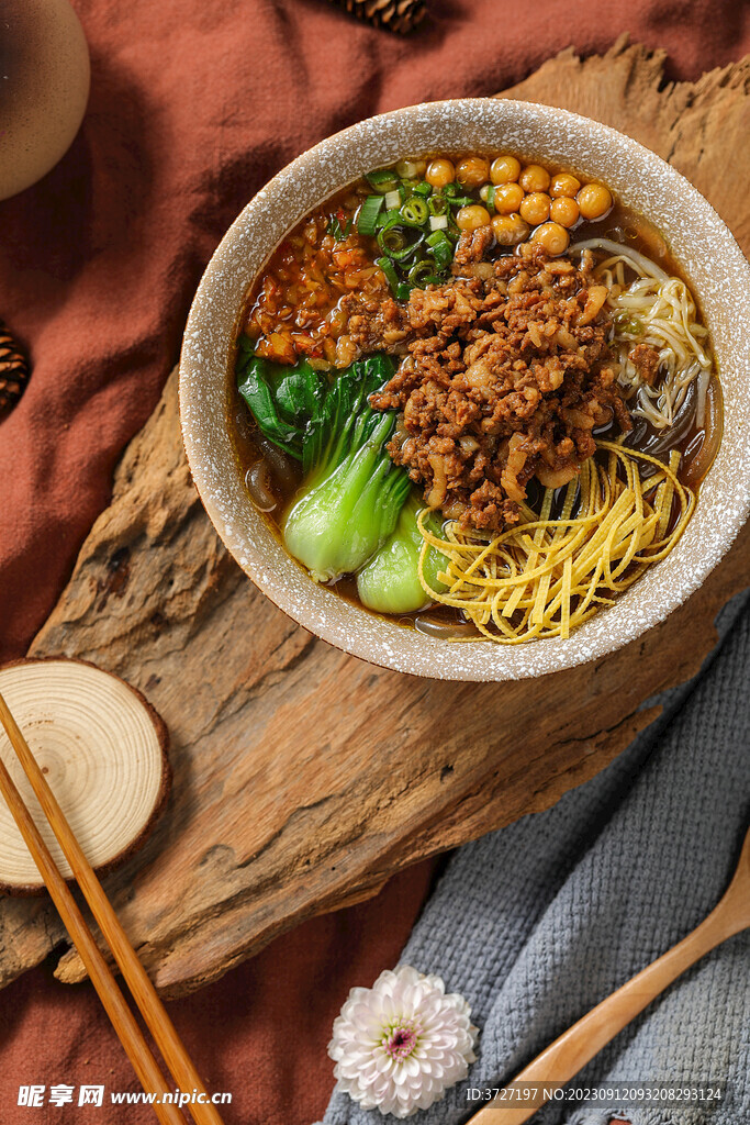 杂酱酸辣粉