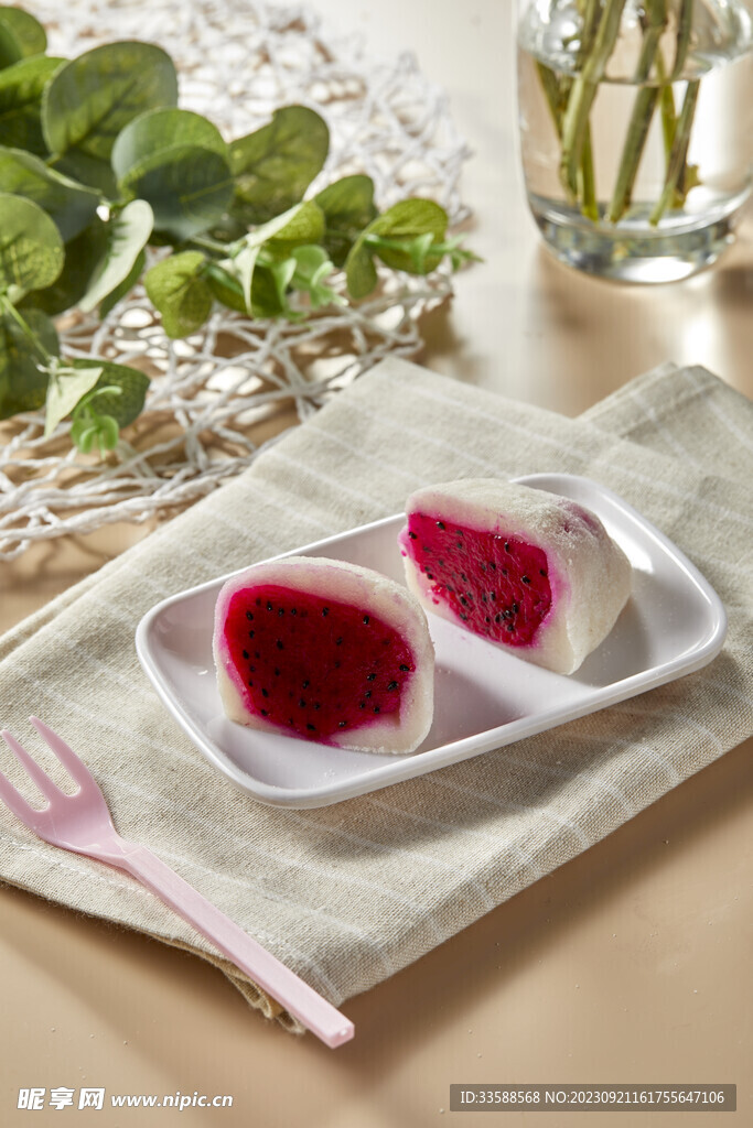 火龙果糯米糍卷