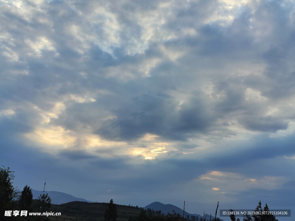 清晨 日出