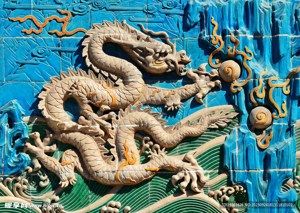 中国龙雕塑