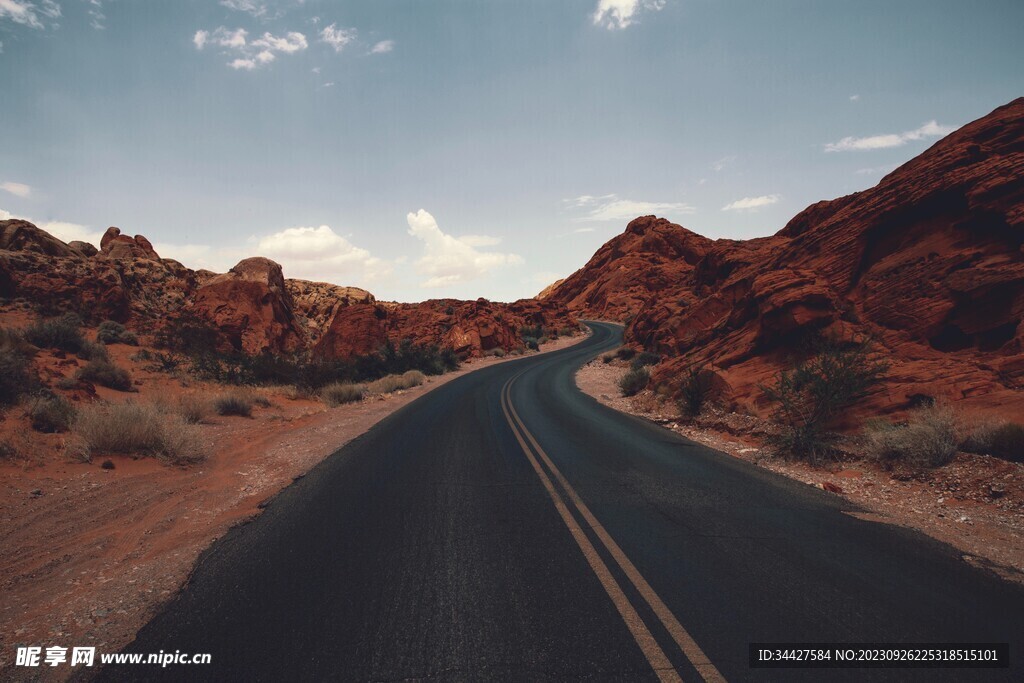 山丘道路