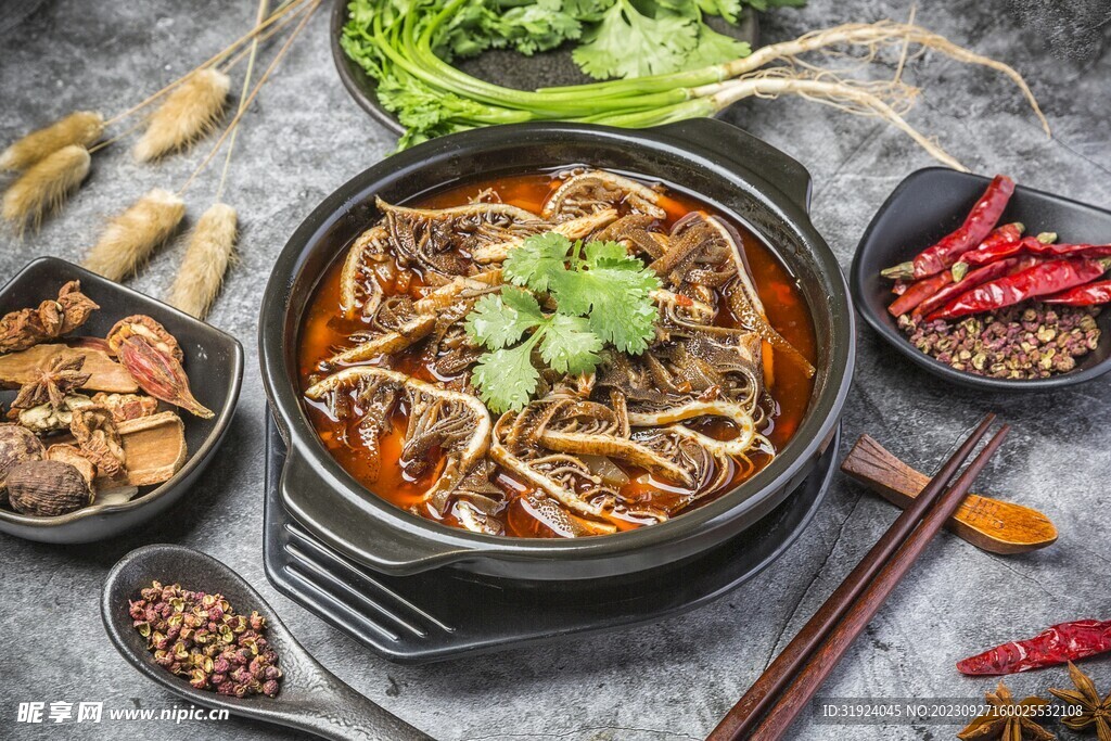 砂锅牛肚