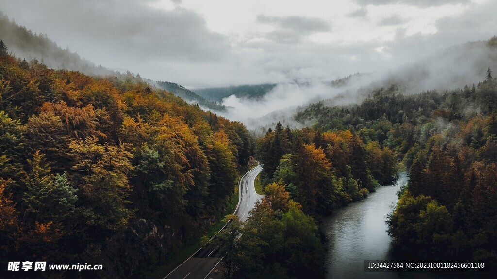 山林间的道路