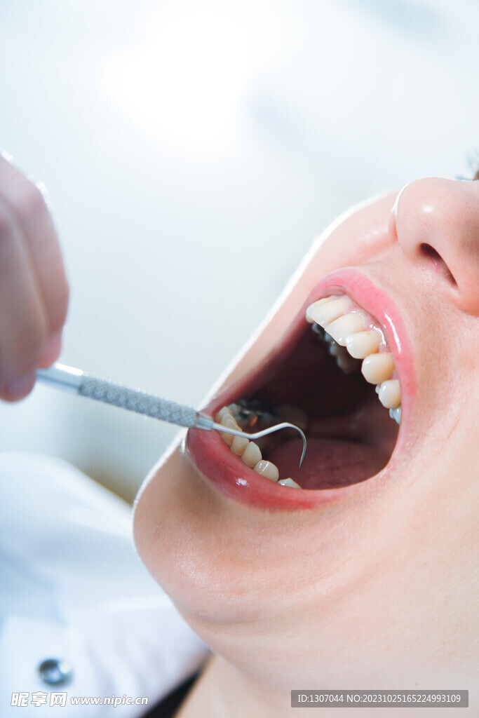 口腔 检查  牙齿 镜子  