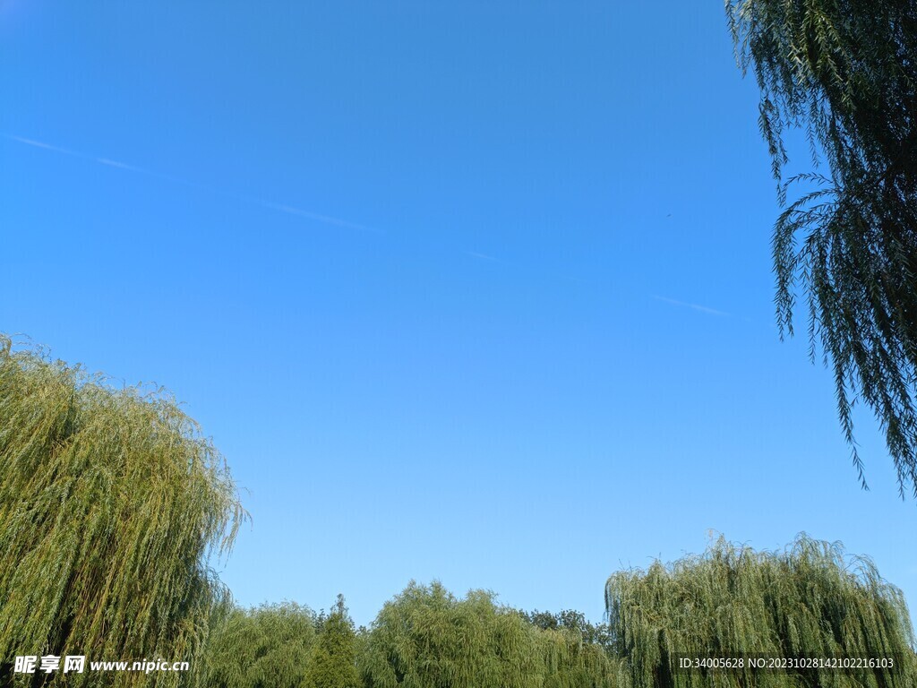 清新蓝色天空背景