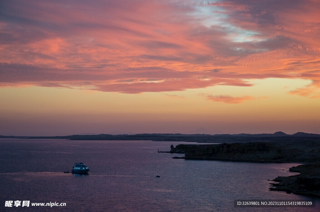 海面夕阳