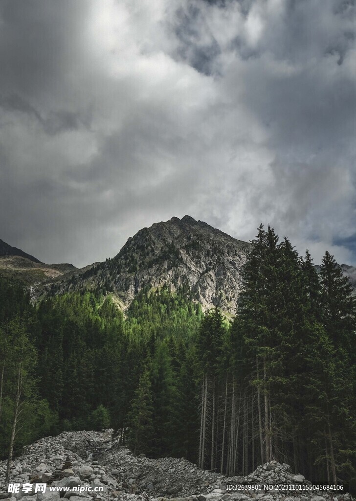 山峰