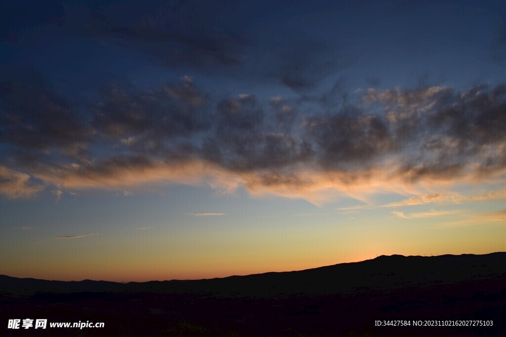 黄昏彩霞