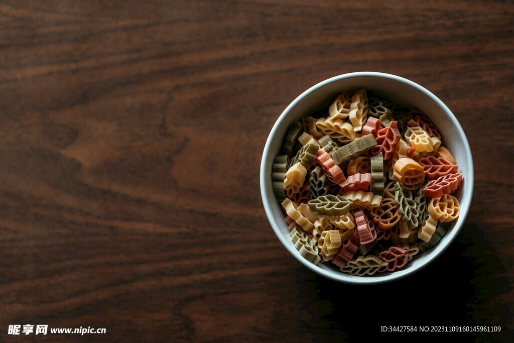 彩色图案面食