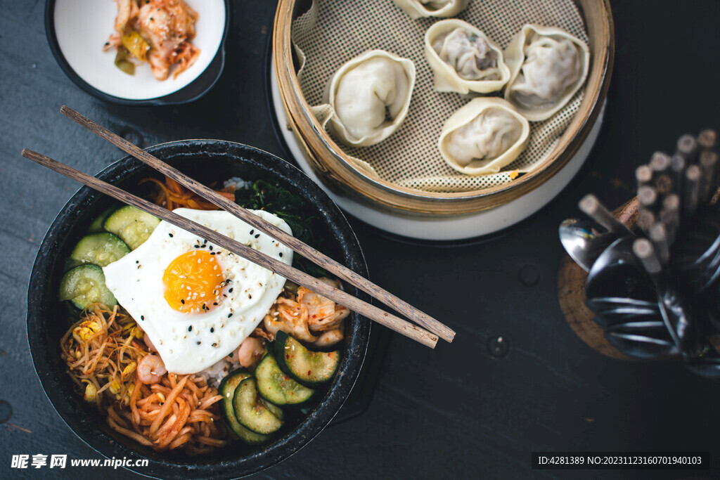 韩国拌饭和饺子