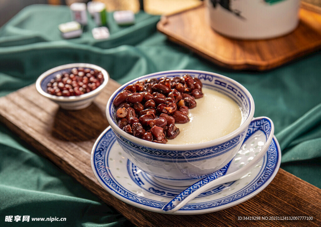 竖版红豆双皮奶糖水海报