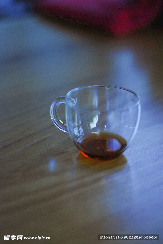 玻璃杯