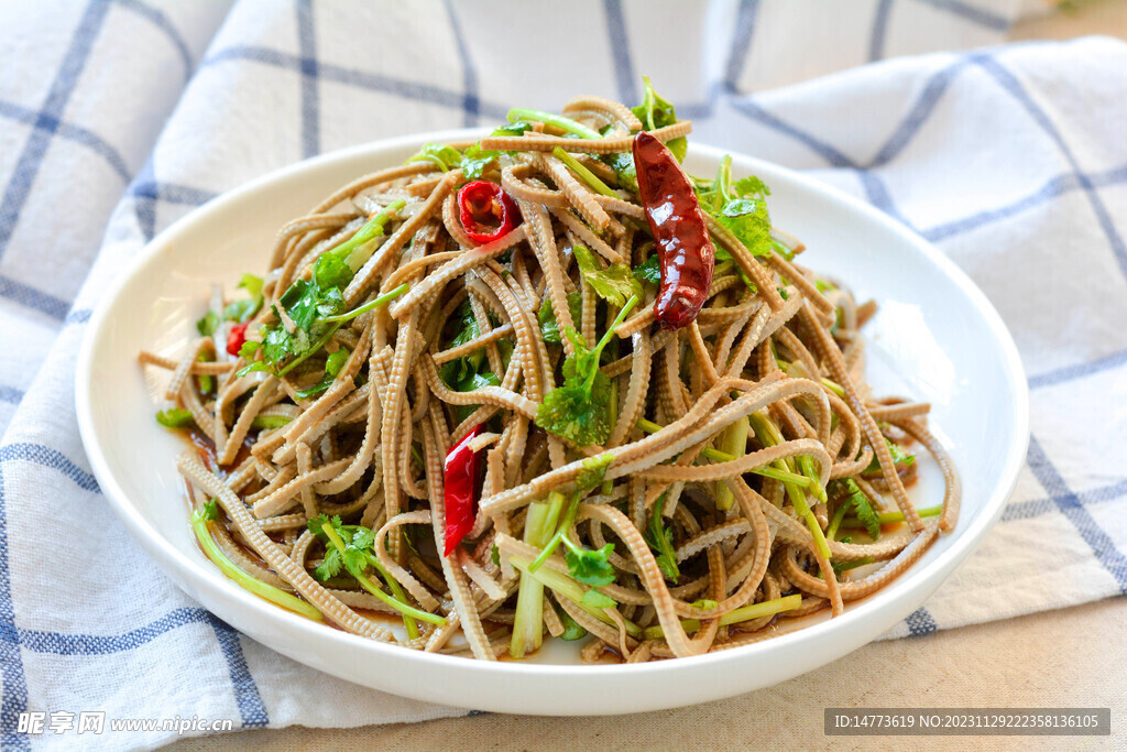 炝拌豆腐丝