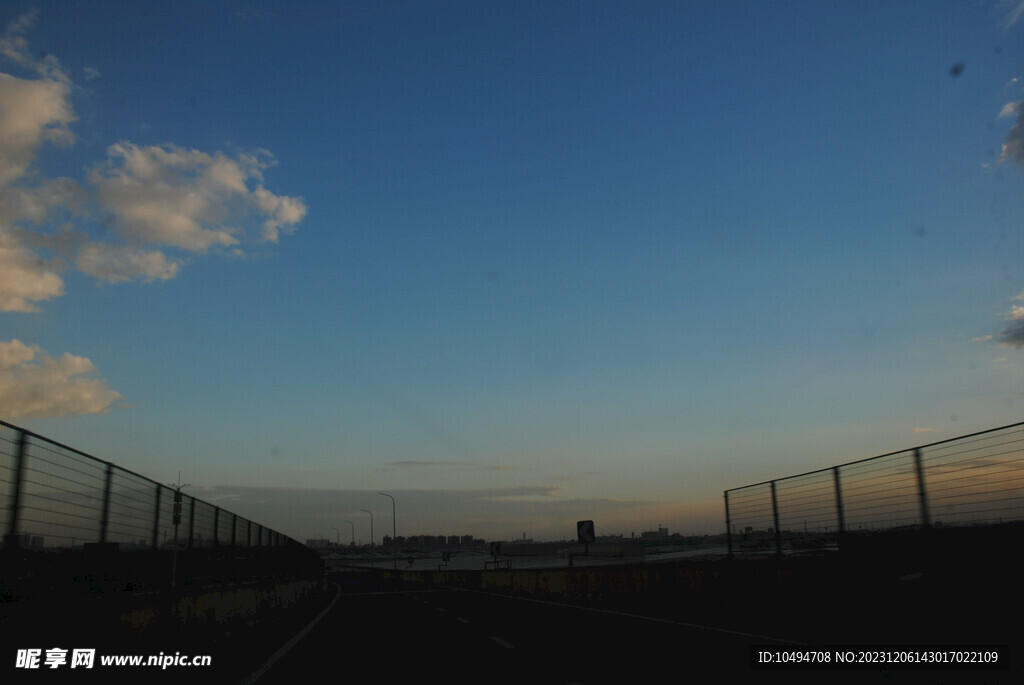 道路沿途