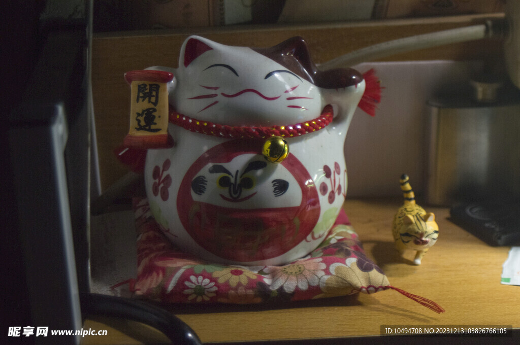 招财猫钱罐