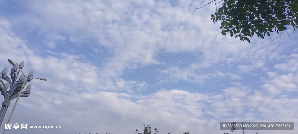 天空