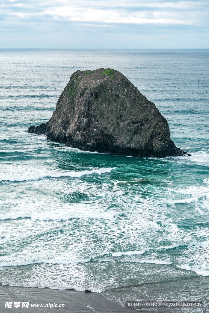 海上礁石