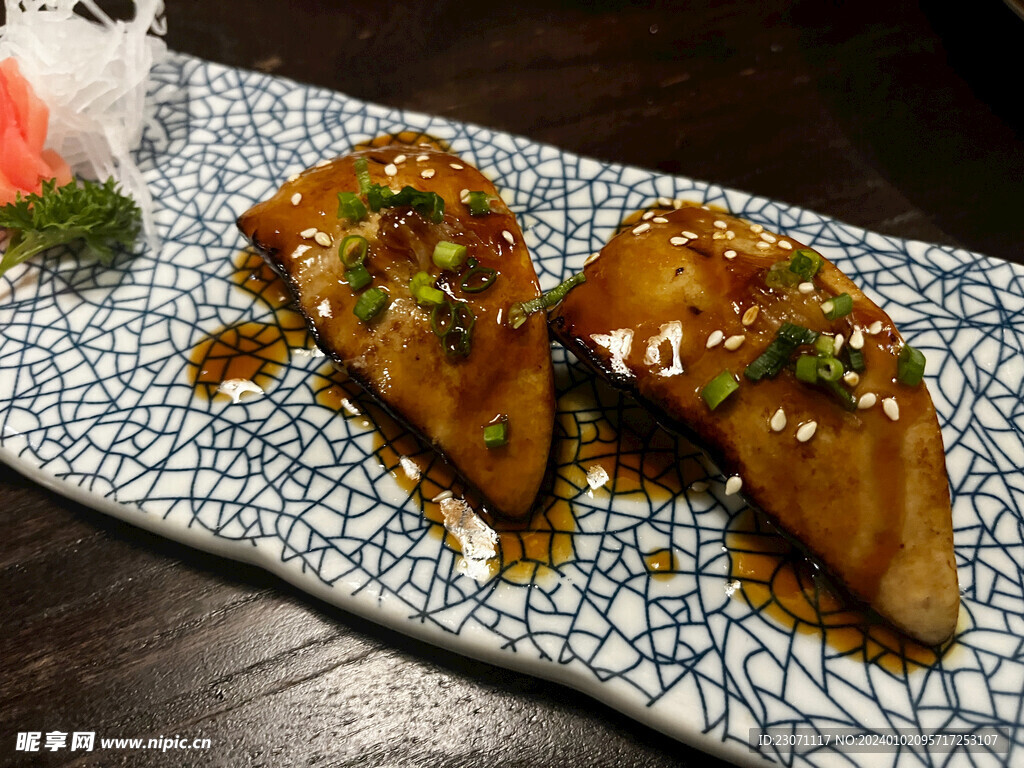 鹅肝寿司
