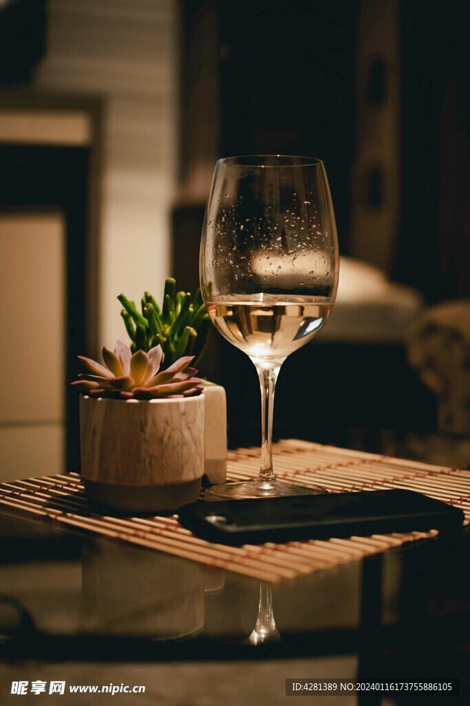 白葡萄酒