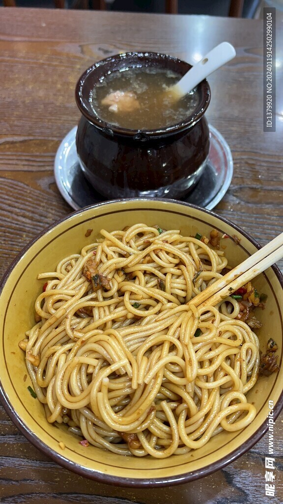 南昌拌粉 瓦罐汤