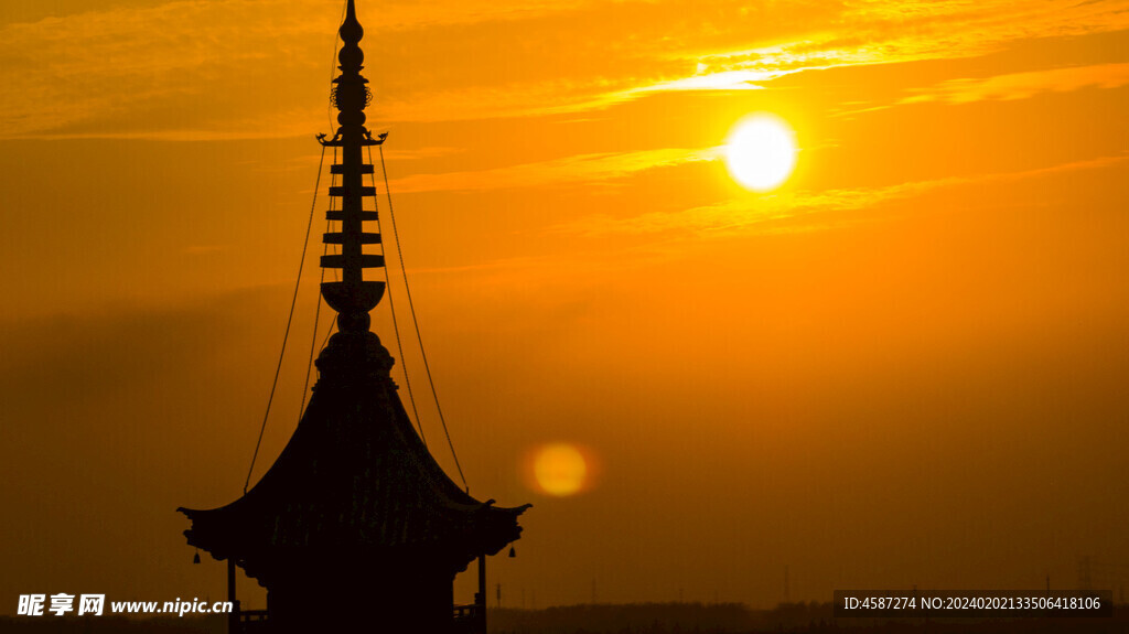 千灯镇秦峰塔夜景