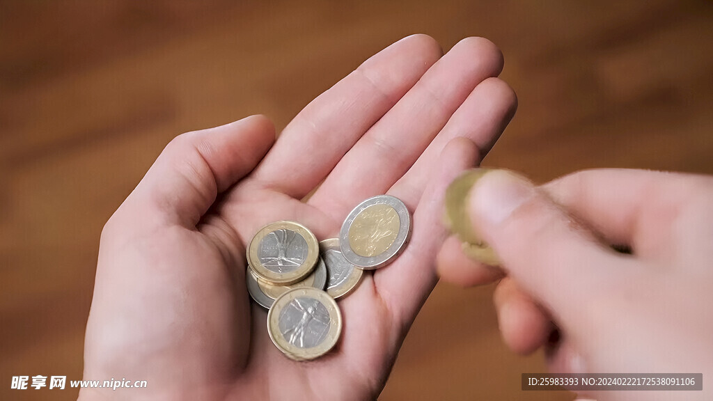 金币