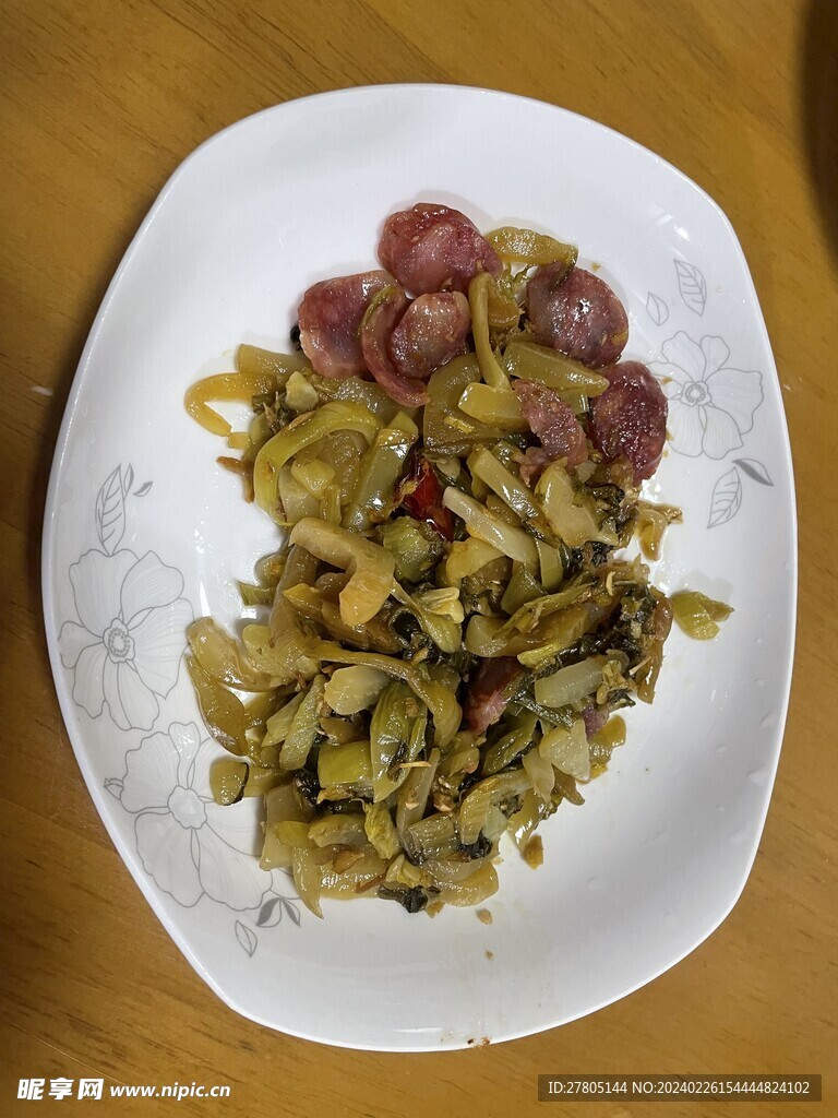 香肠酸菜