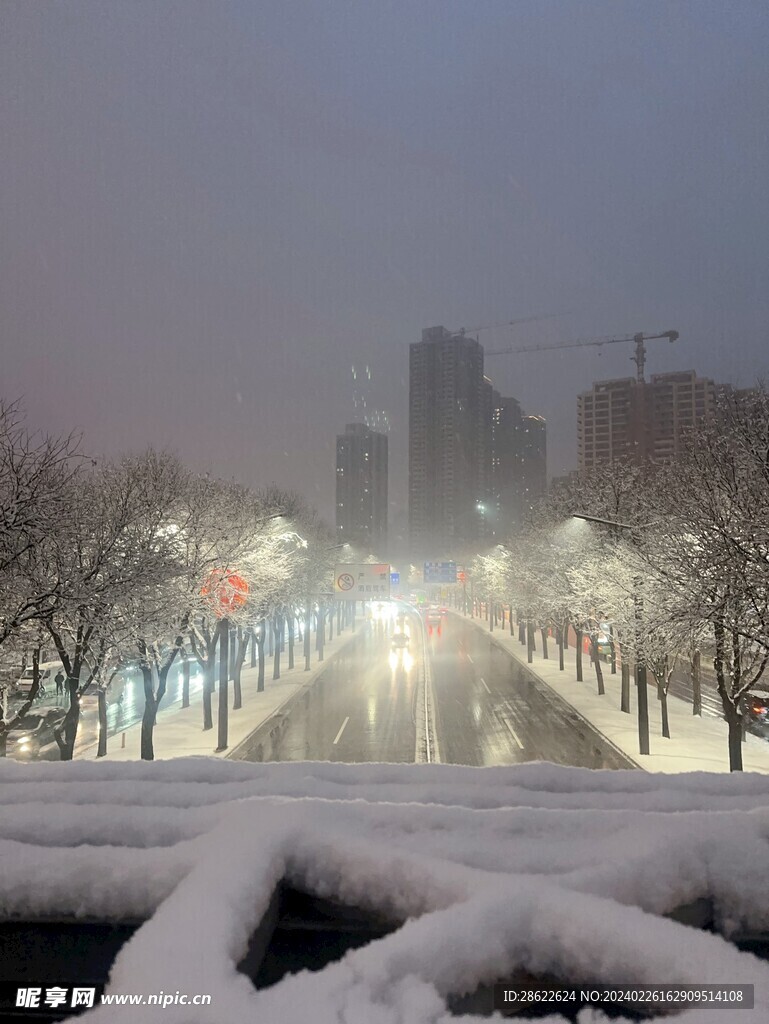 西安雪景图