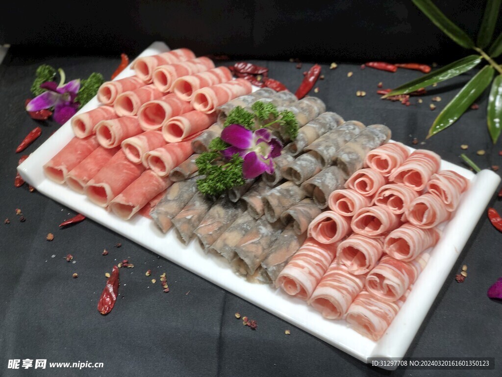 牛羊鸡三拼