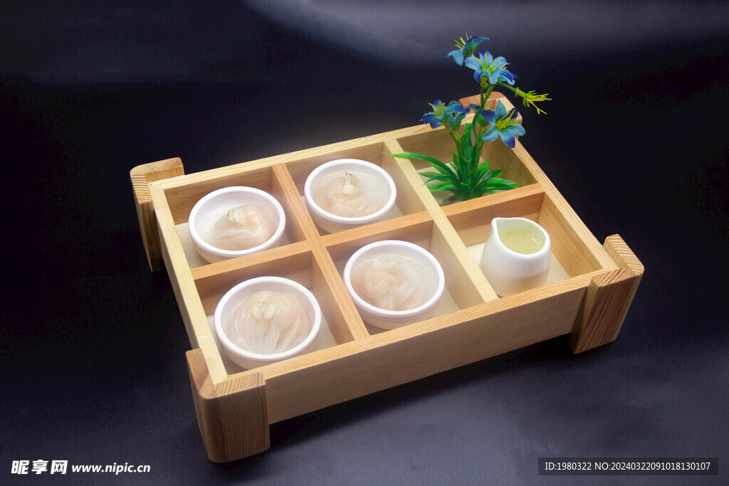上汤虾饺子