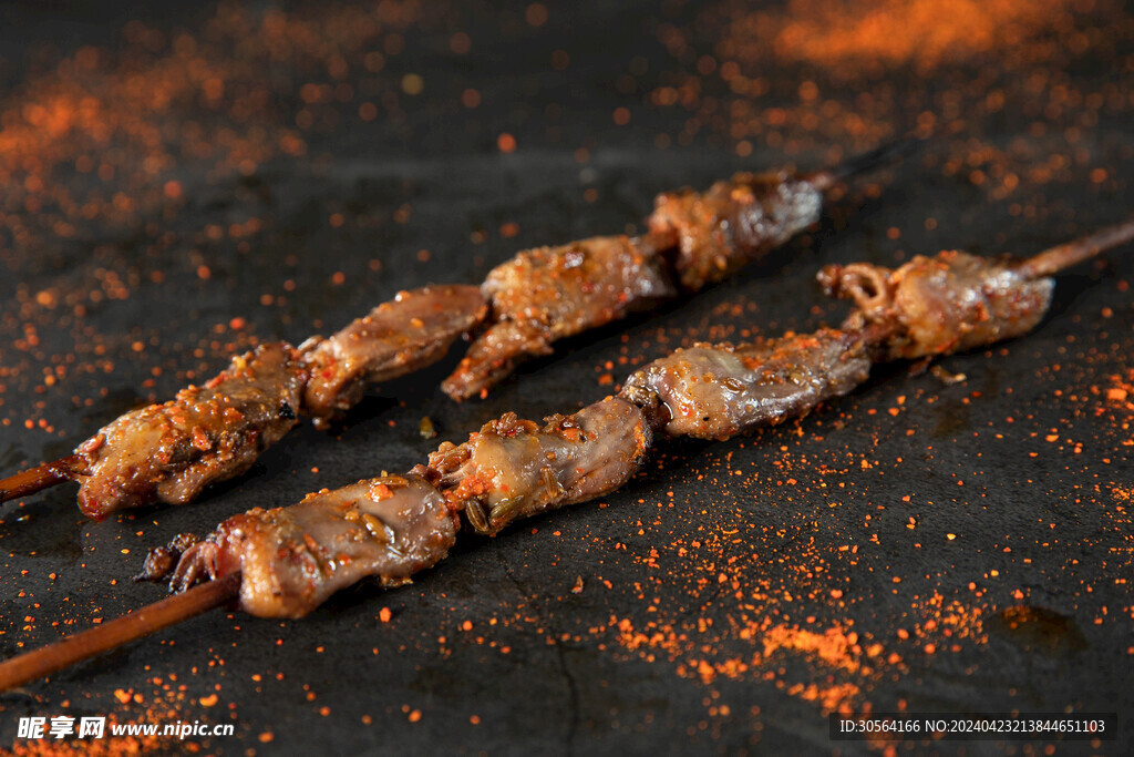 烧烤鸡心串美食