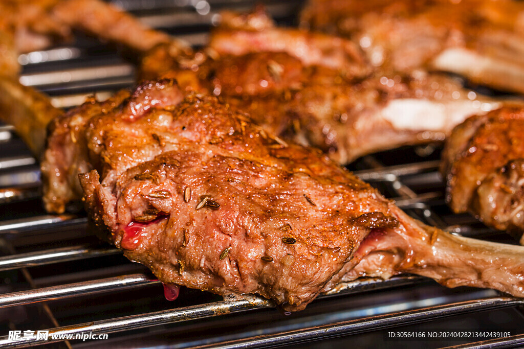 烧烤羊排美食