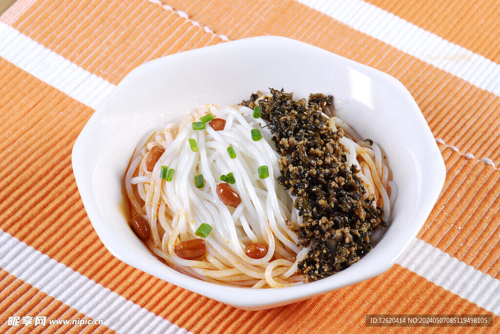 桂林米粉 杂酱粉