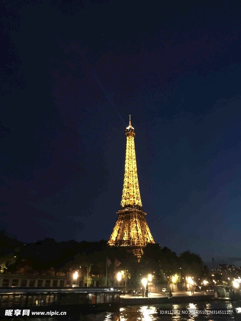 埃菲尔铁塔夜景