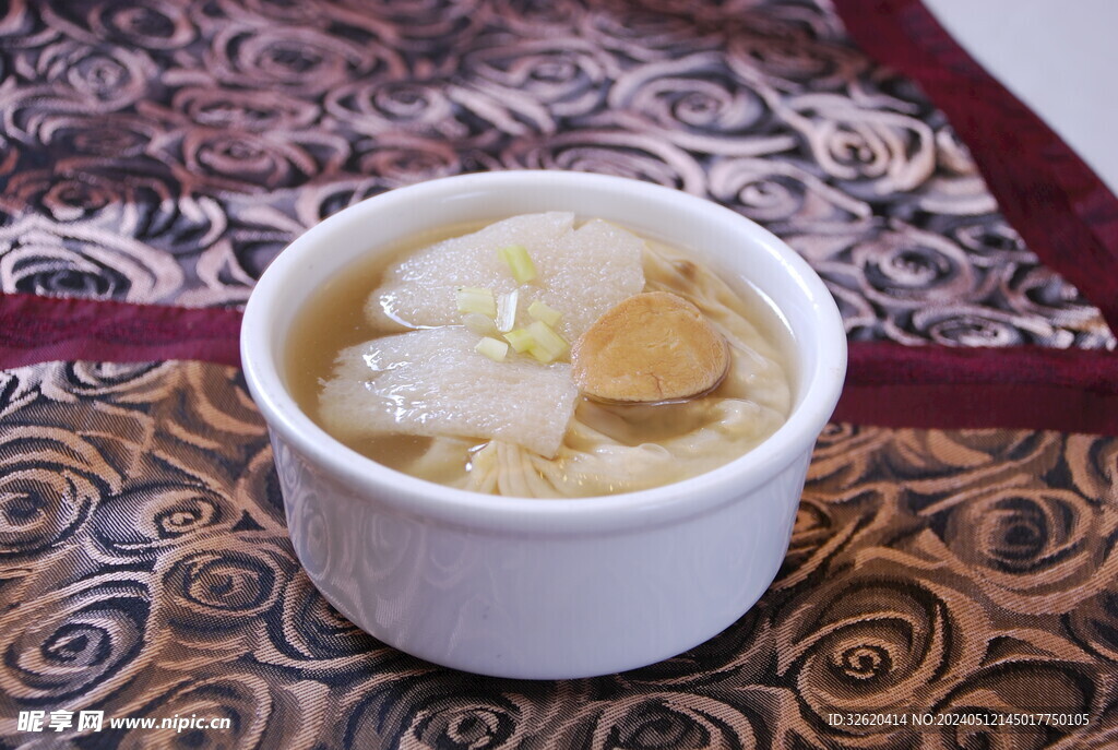 竹荪 鲍鱼 灌汤饺