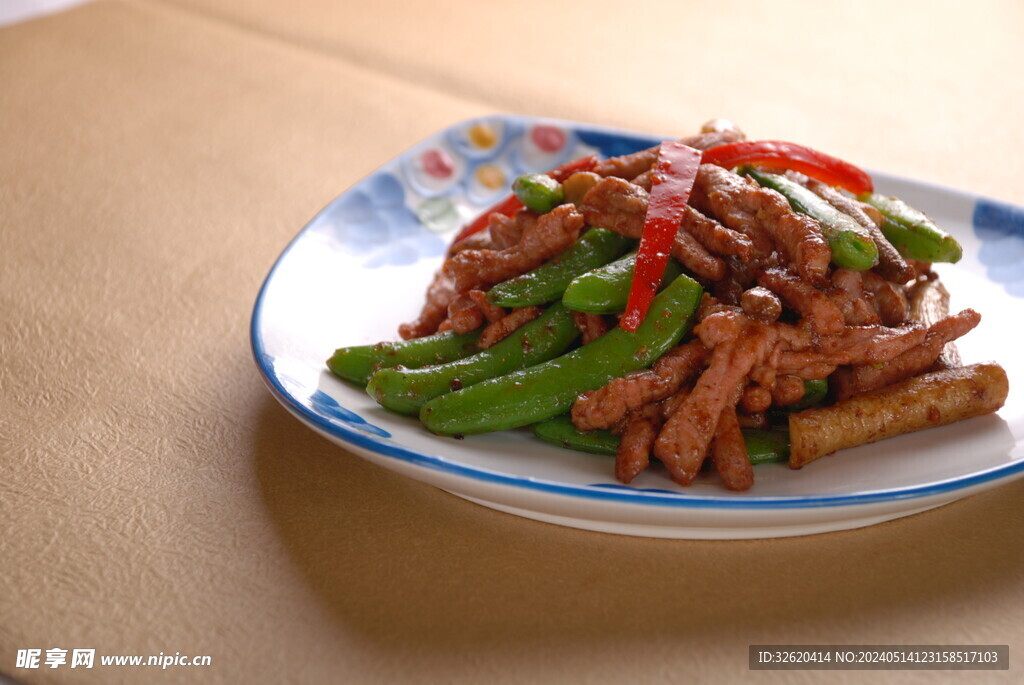 豆角炒牛柳 