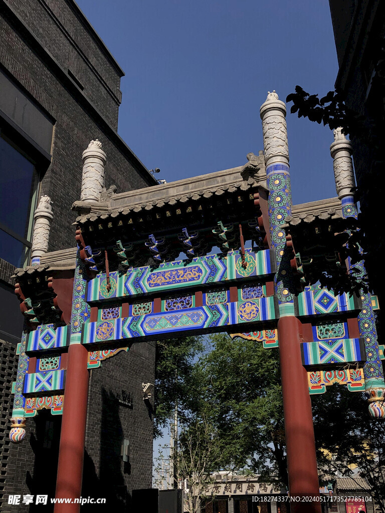 前门琉璃厂牌楼