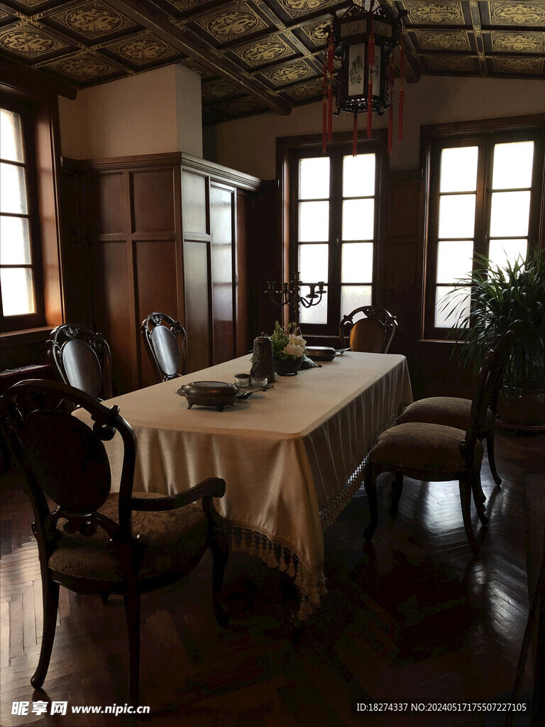 天津静园餐厅陈设