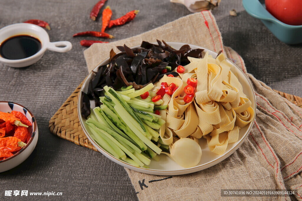 豆皮拌木耳配菜