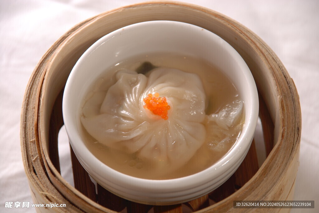 翅汤小笼包 