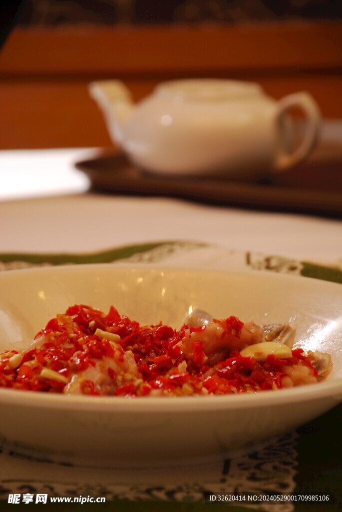 剁椒蒸鱼云 鱼腩