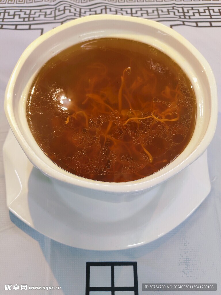 虫草花炖排骨汤