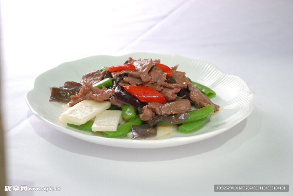 淮山木耳鸵鸟肉 