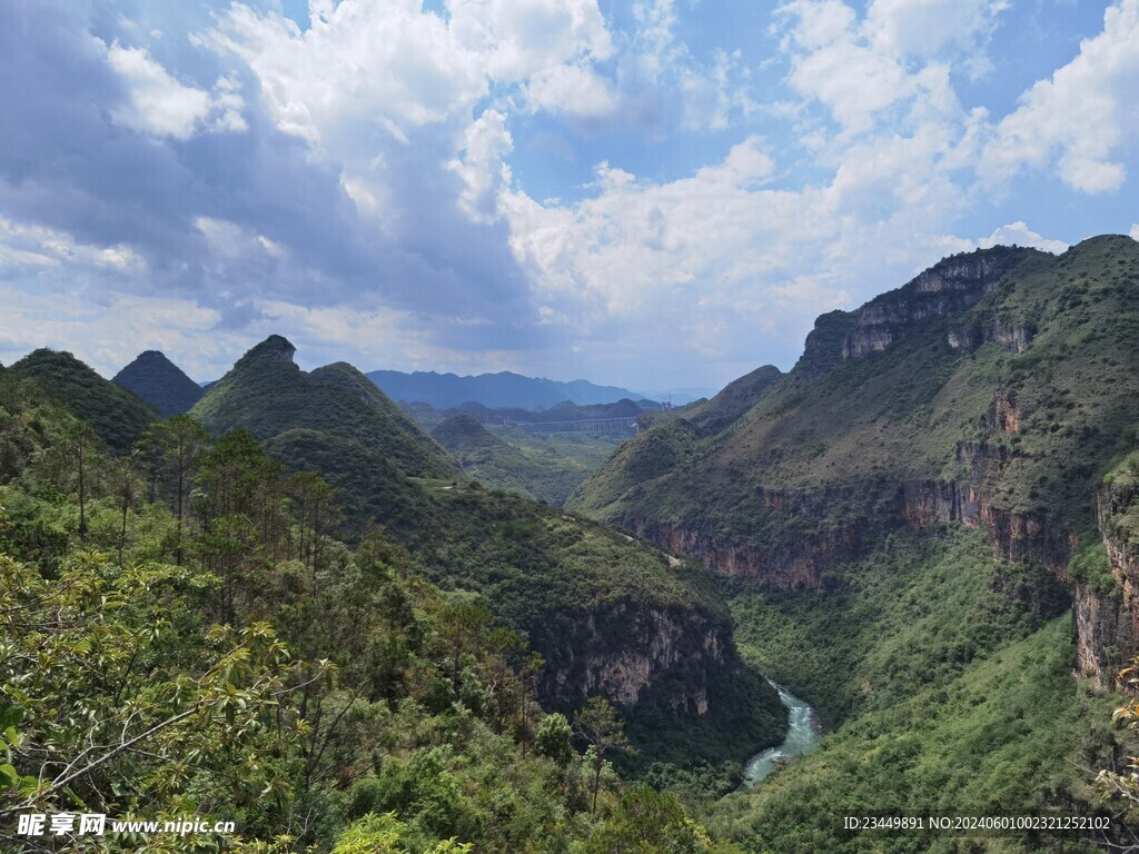 马岭河峡谷风景