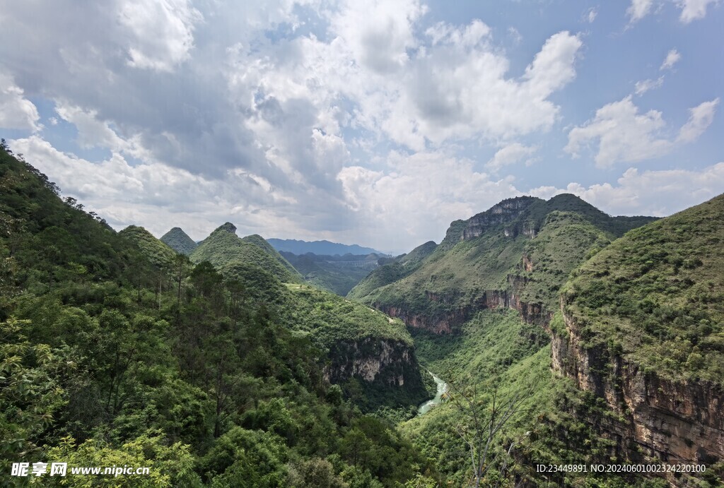 马岭河峡谷风景